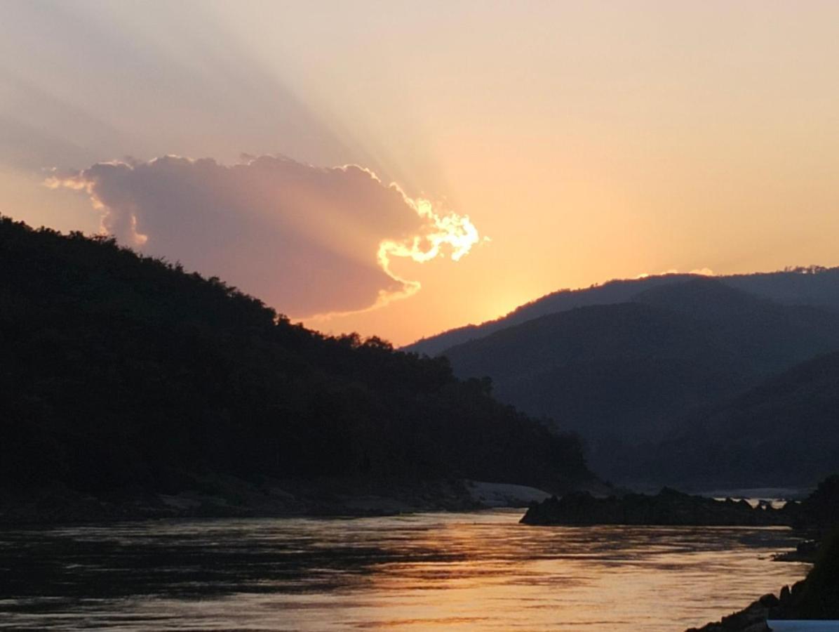 Villa Mekong Guesthouse Muang Pakbèng 외부 사진
